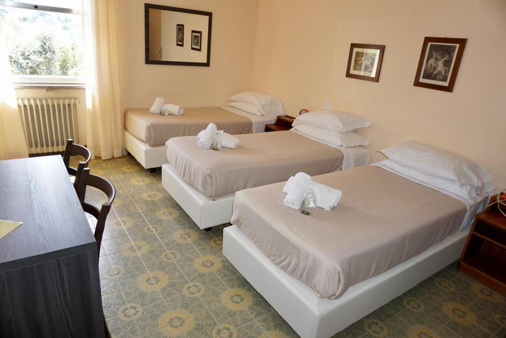 Hotel Diana Riva del Garda Exterior foto