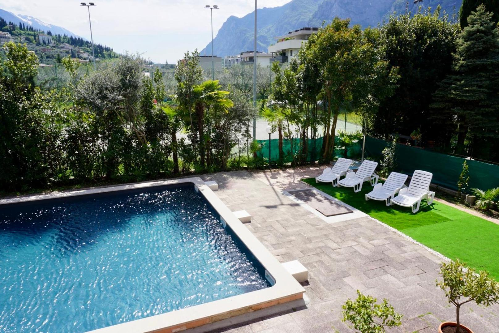 Hotel Diana Riva del Garda Exterior foto