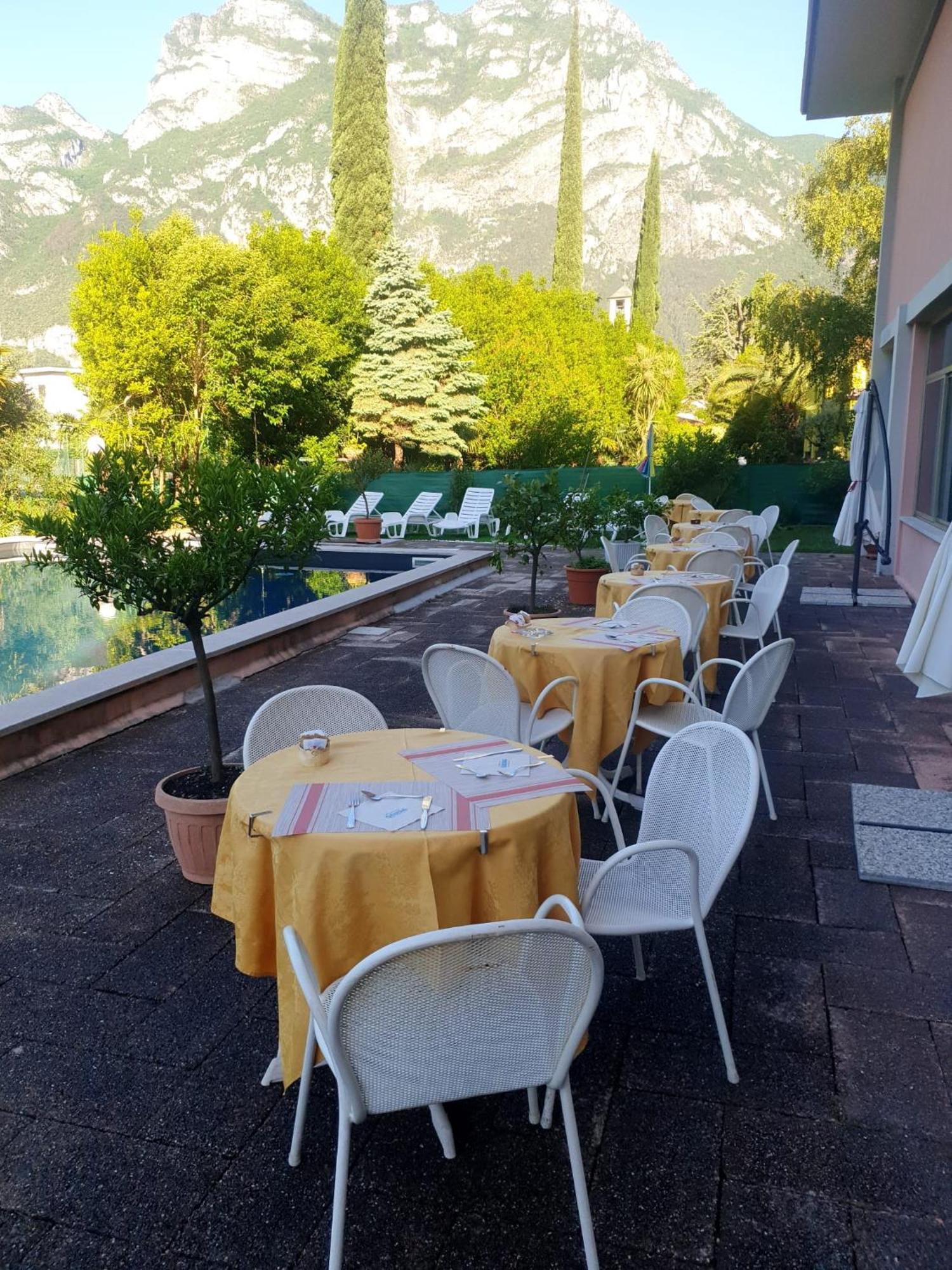 Hotel Diana Riva del Garda Exterior foto